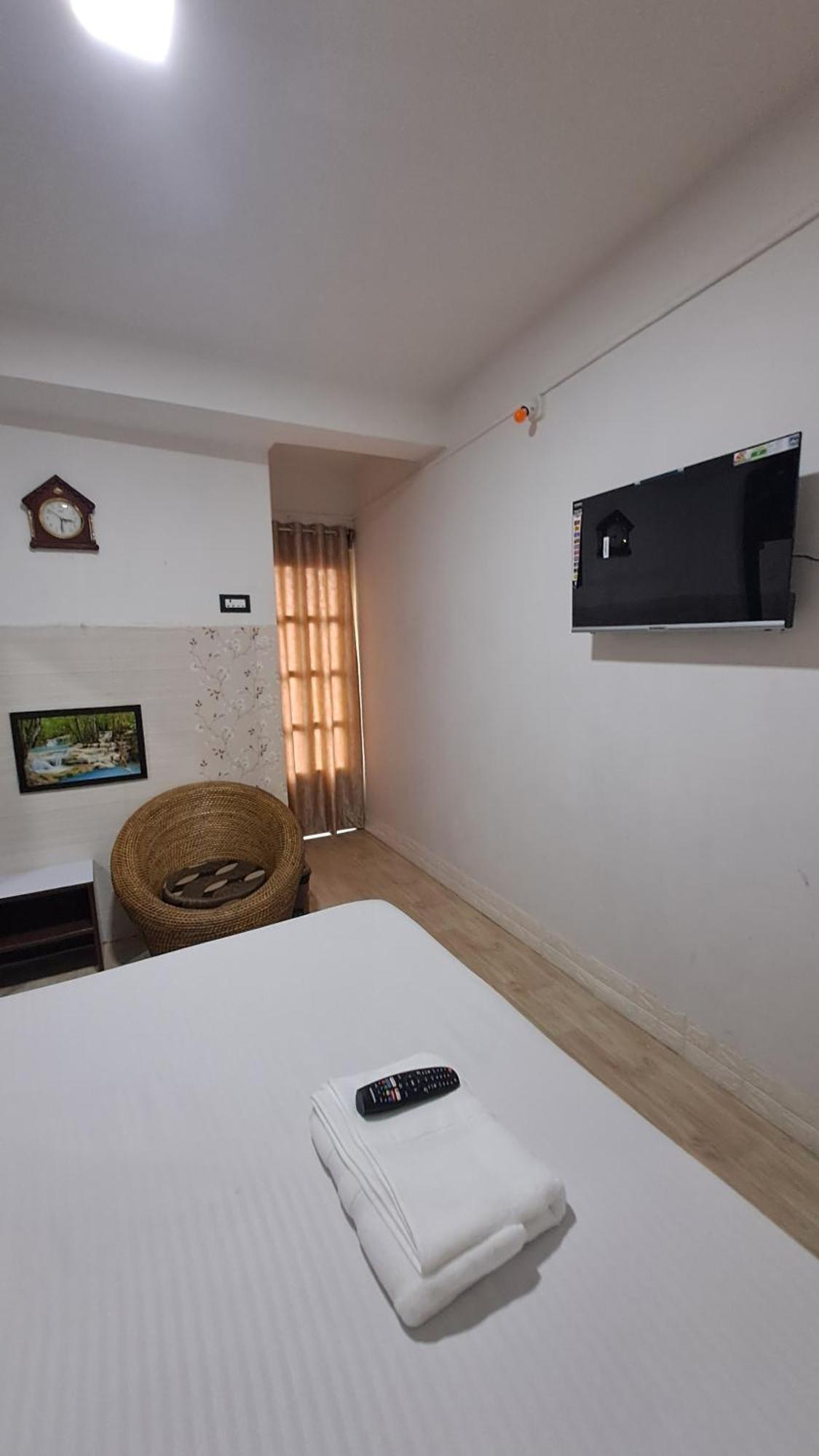 Cozy Blooms Apartment Shillong Exterior photo